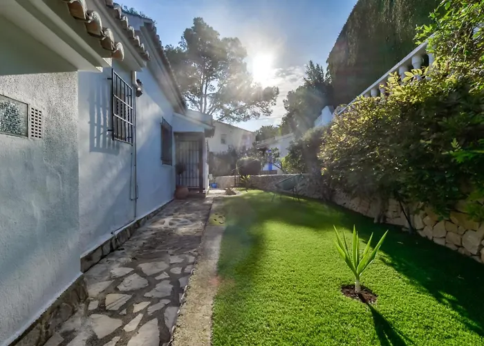 Guzman - Olga Villa Moraira
